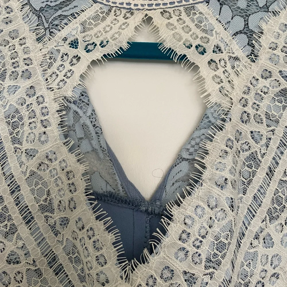 Blue lace key hole dress - Picture 2 of 5